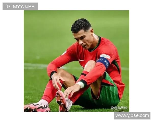 回顾历史足球巨星的辉煌成就与传奇故事，谁是你心中的足球偶像